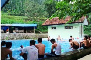 Wisata Pemandian Air Panas Desa Subang
